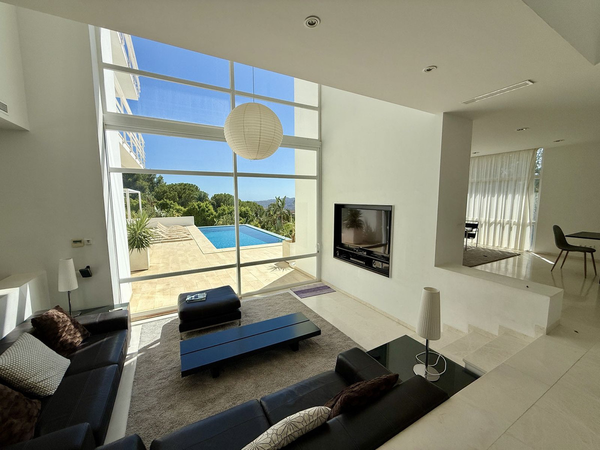 Se vende Villa - Chalet de 4 dormitorios en Costa Del Sol, Málaga, España