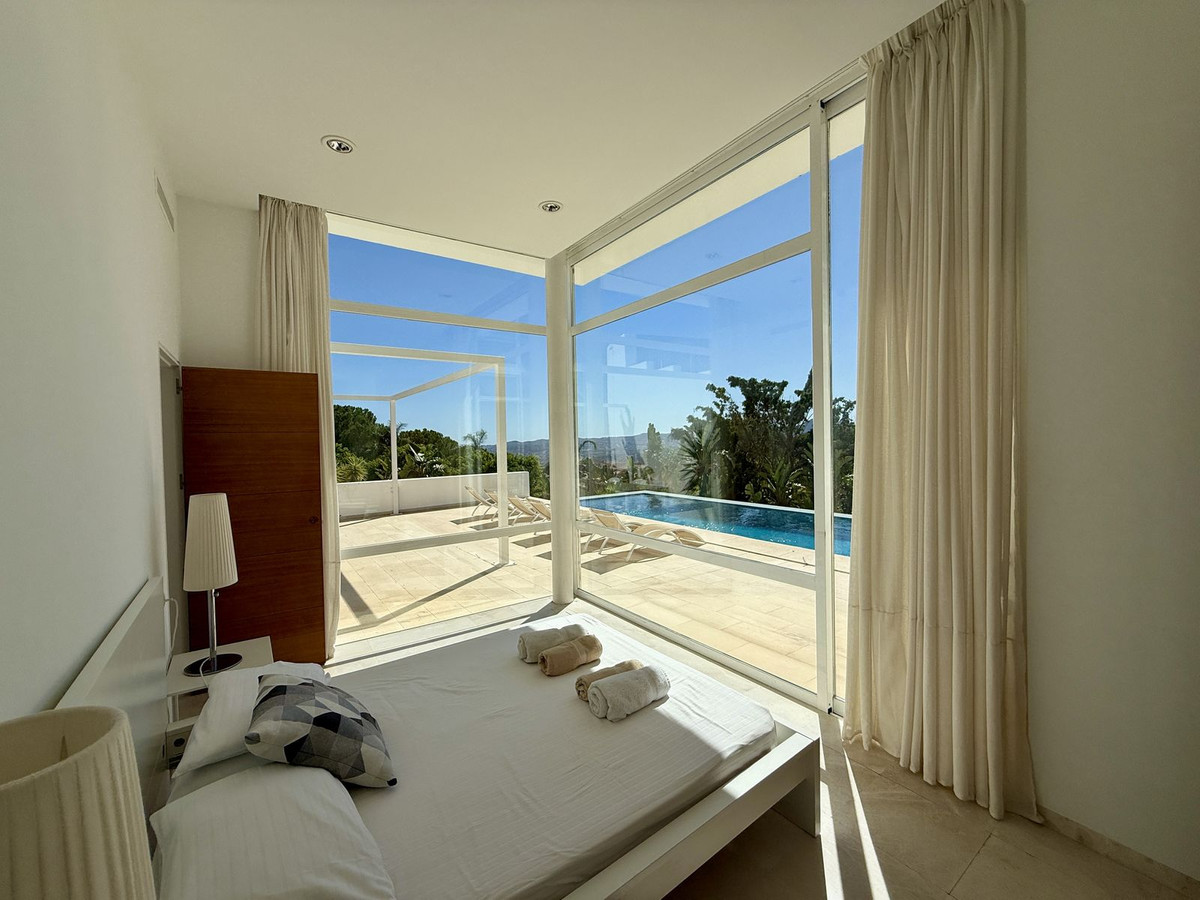 Se vende Villa - Chalet de 4 dormitorios en Costa Del Sol, Málaga, España