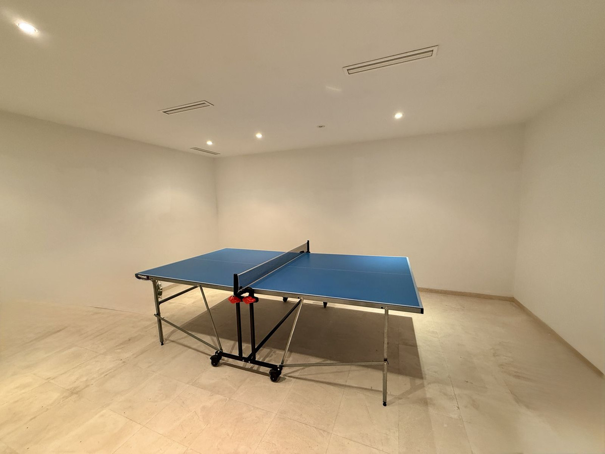 Se vende Villa - Chalet de 4 dormitorios en Costa Del Sol, Málaga, España
