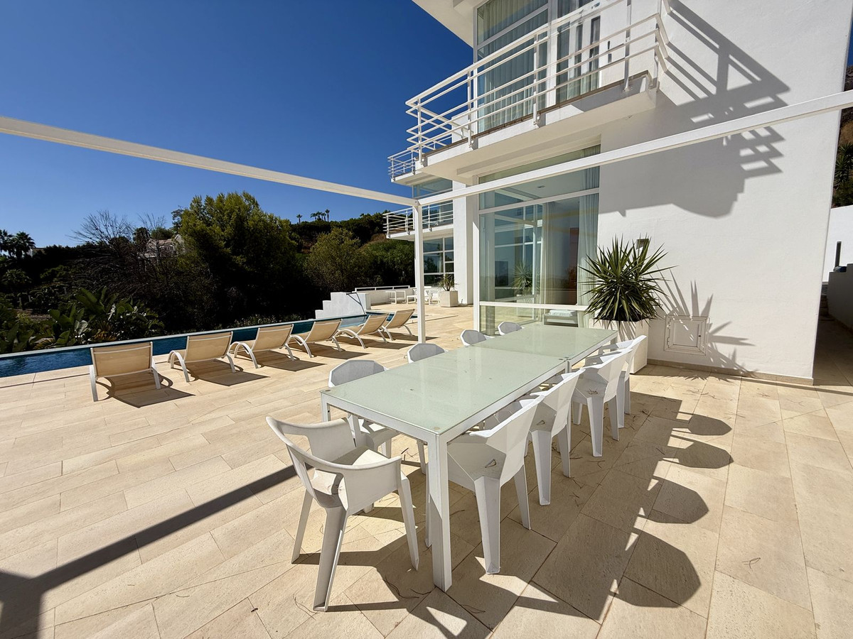 Se vende Villa - Chalet de 4 dormitorios en Costa Del Sol, Málaga, España