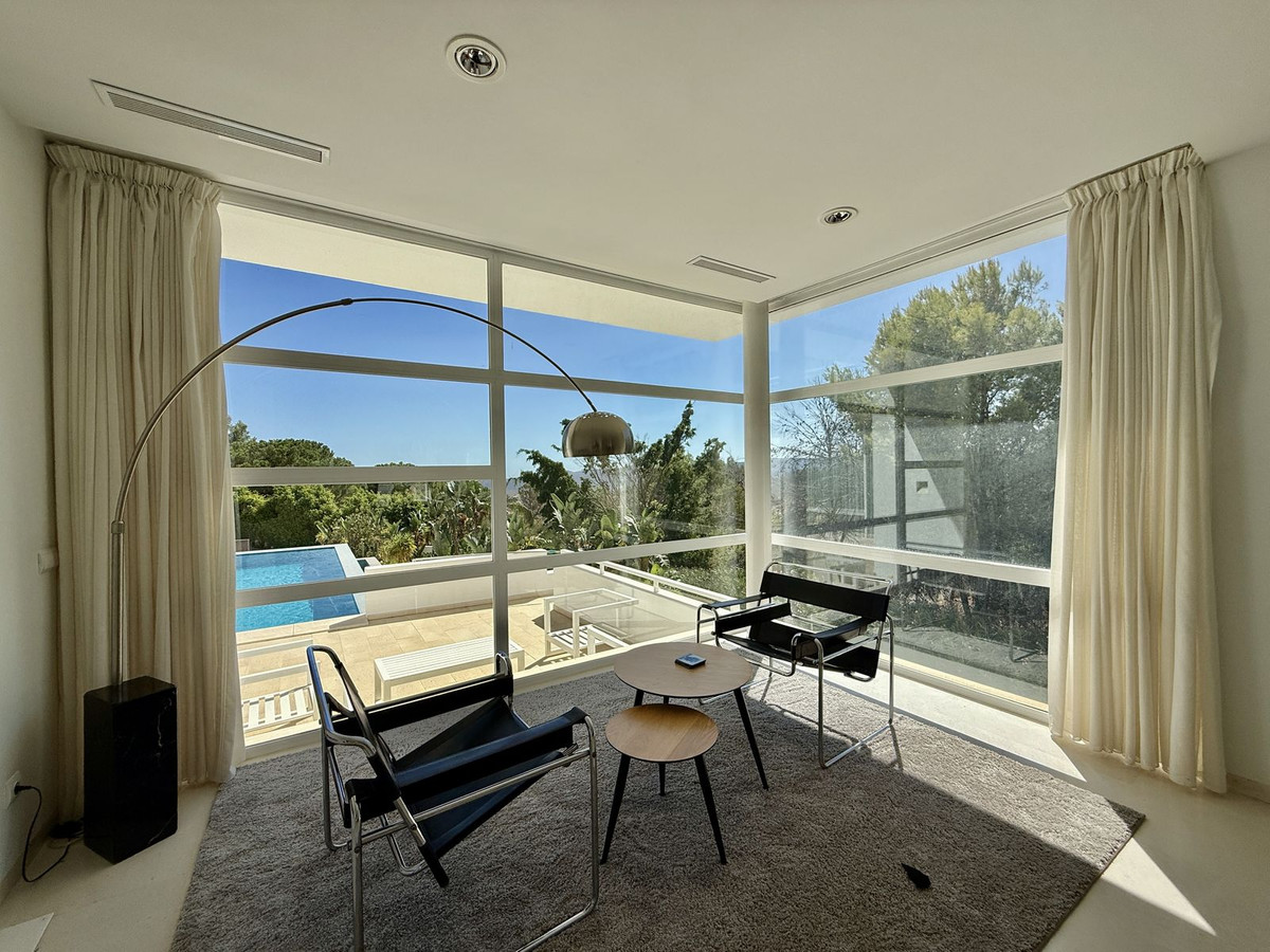 Se vende Villa - Chalet de 4 dormitorios en Costa Del Sol, Málaga, España