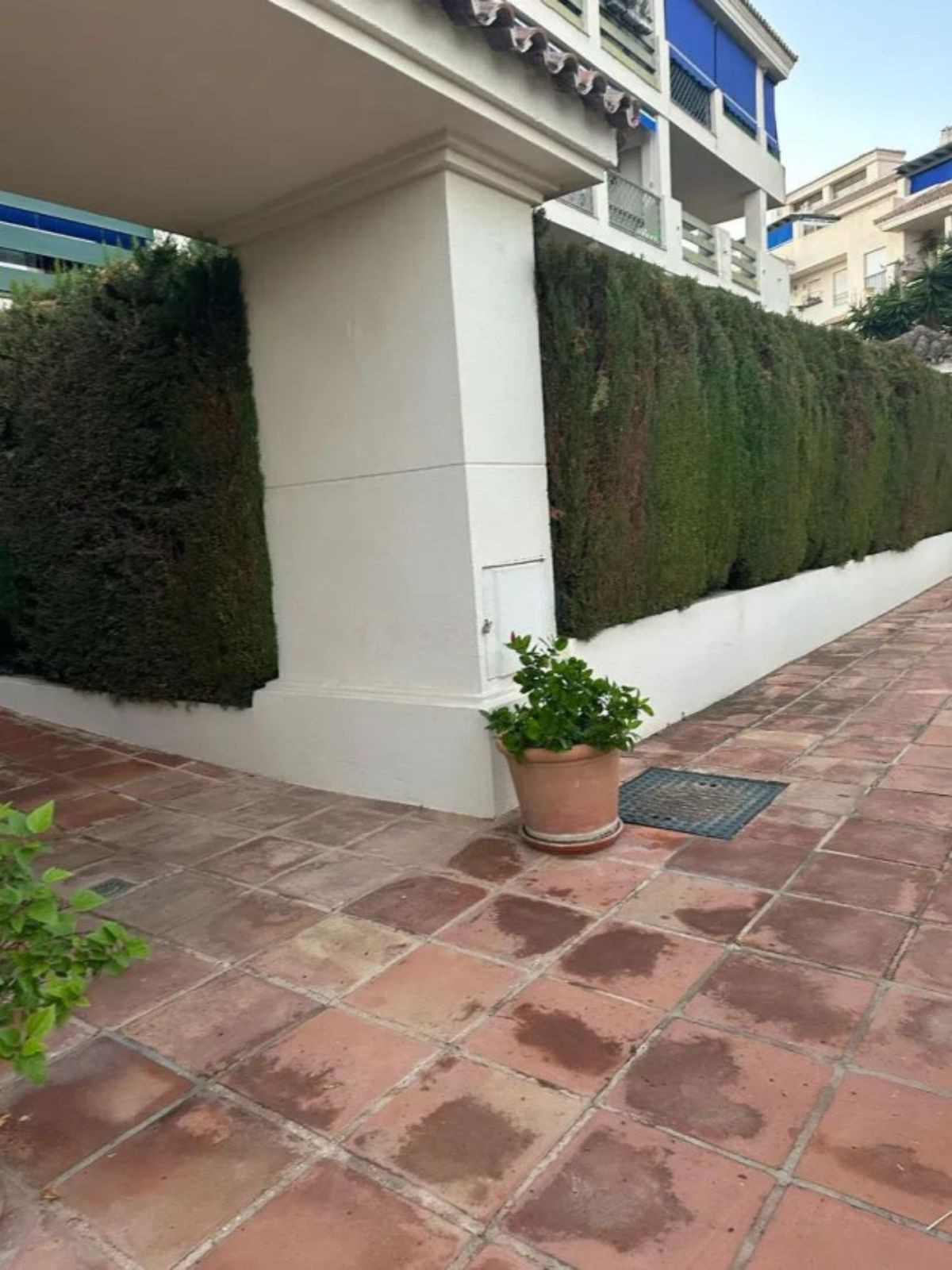 3 Bed Apartment for sale in Nueva Andalucía Costa Del Sol, Málaga, Spain