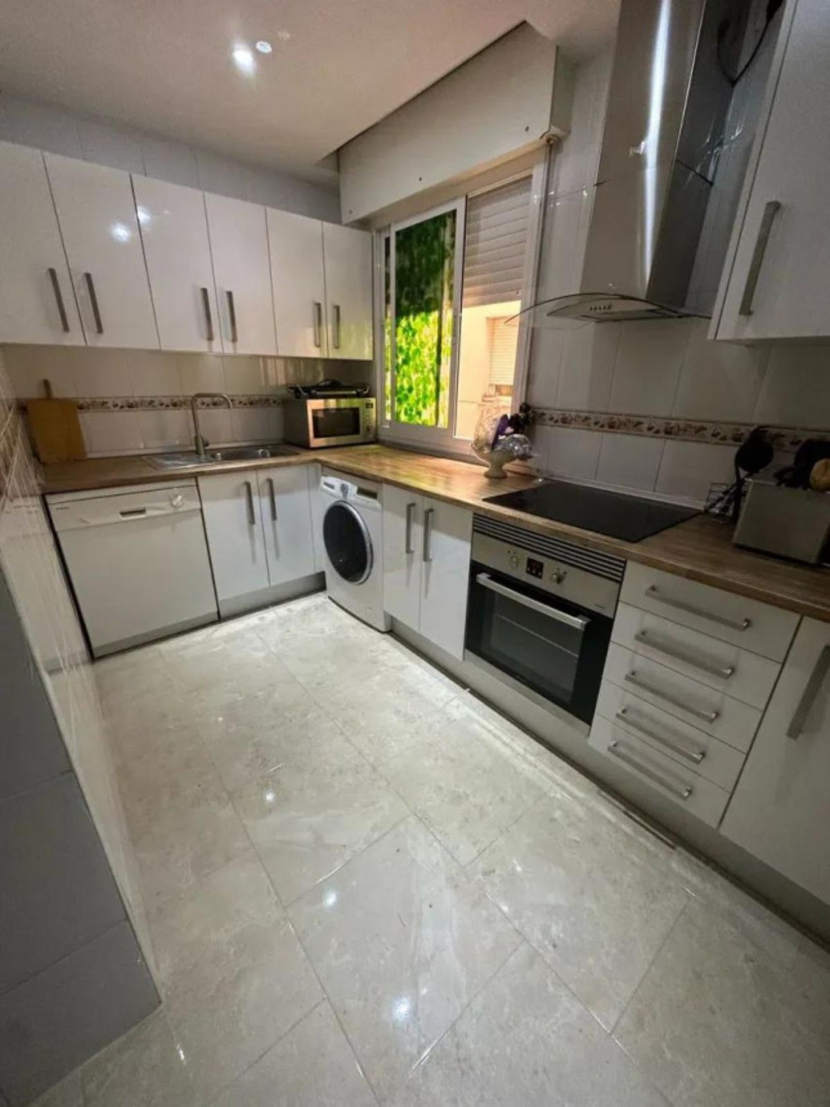 3 Bed Apartment for sale in Nueva Andalucía Costa Del Sol, Málaga, Spain