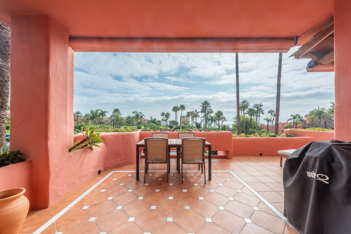 3 Bed Apartment for sale in New Golden Mile Costa Del Sol, Málaga, Spain