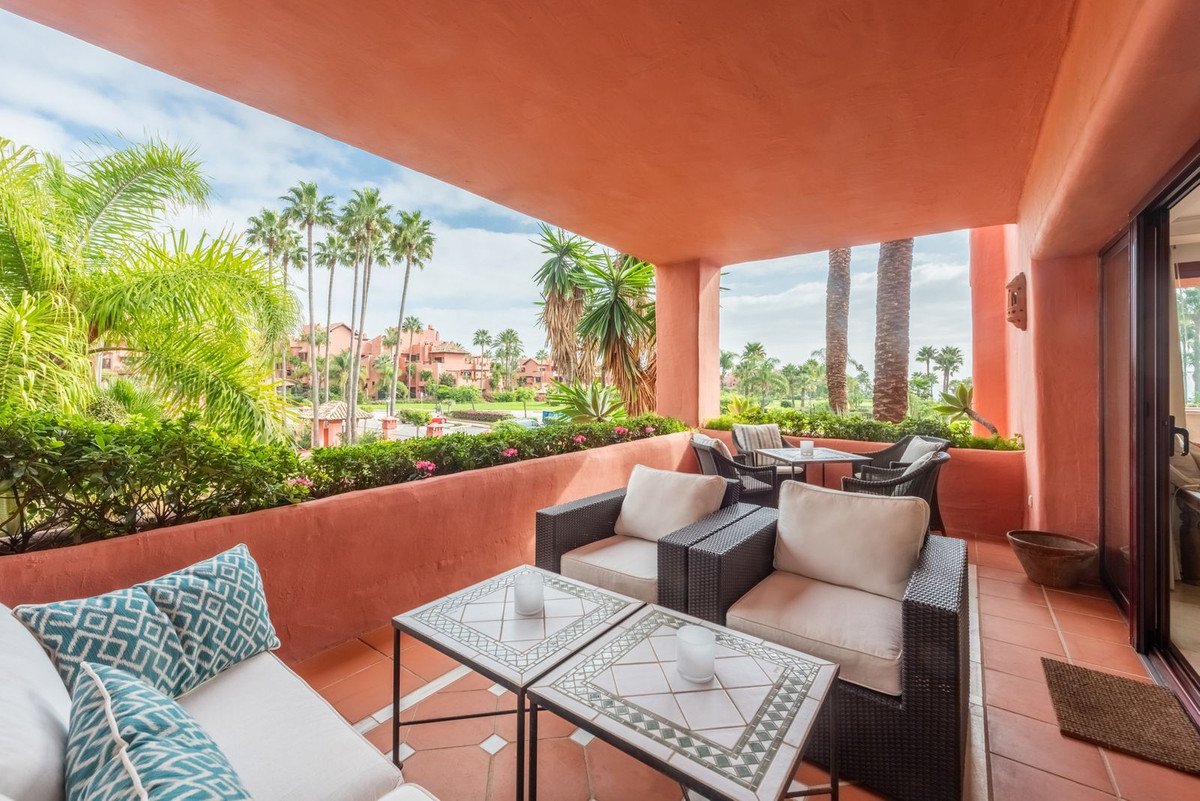 3 Bed Apartment for sale in New Golden Mile Costa Del Sol, Málaga, Spain