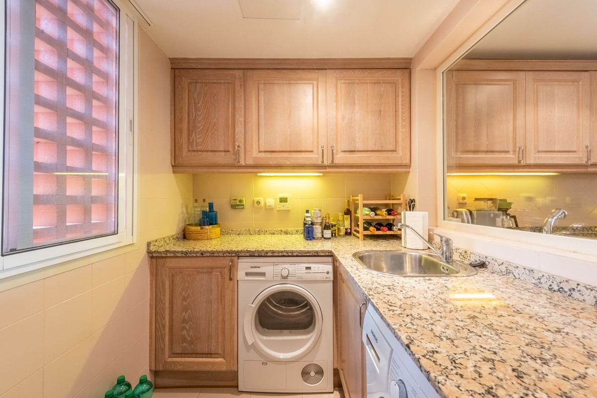 3 Bed Apartment for sale in New Golden Mile Costa Del Sol, Málaga, Spain