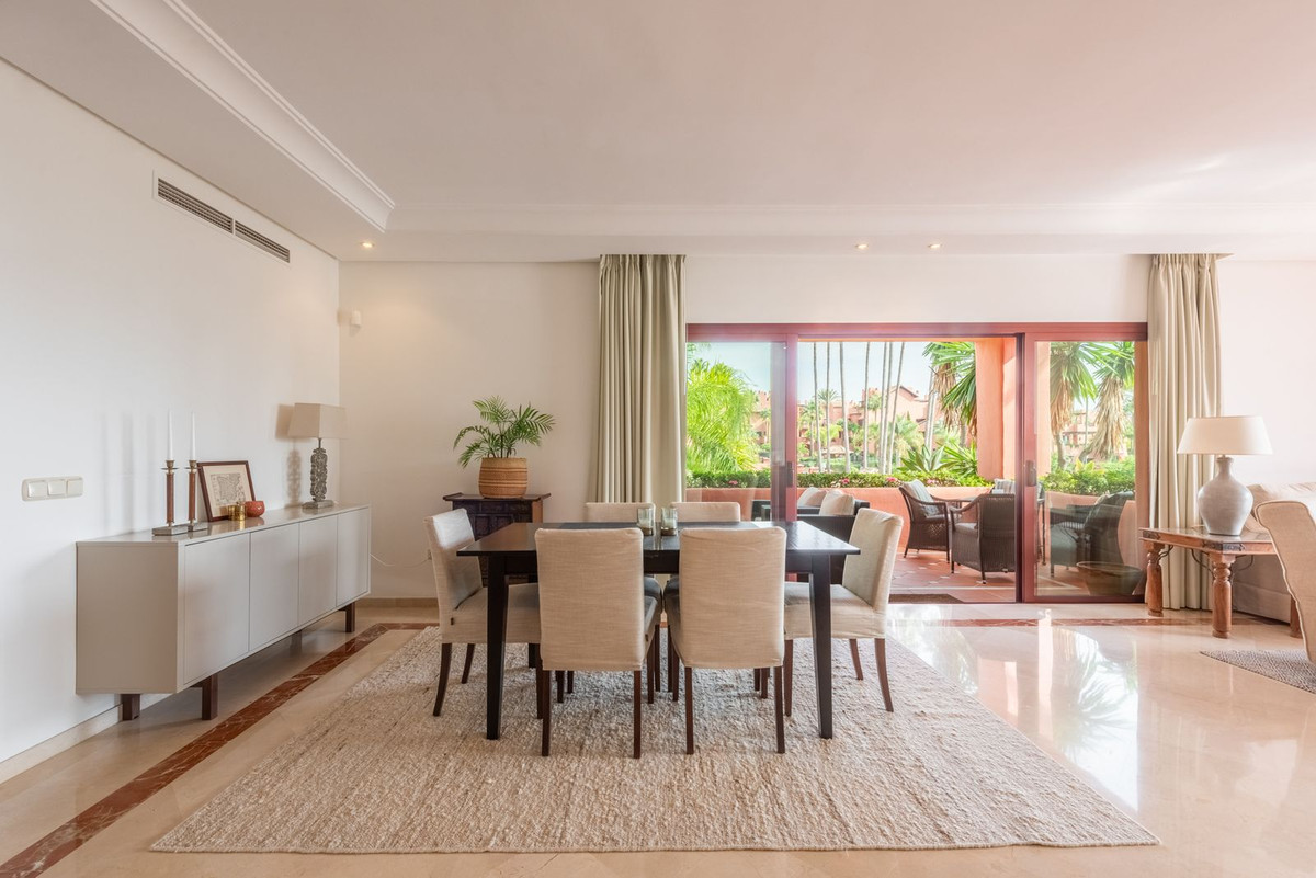 3 Bed Apartment for sale in New Golden Mile Costa Del Sol, Málaga, Spain