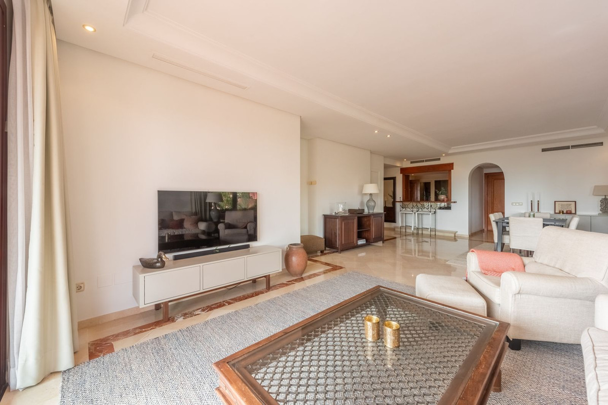 3 Bed Apartment for sale in New Golden Mile Costa Del Sol, Málaga, Spain