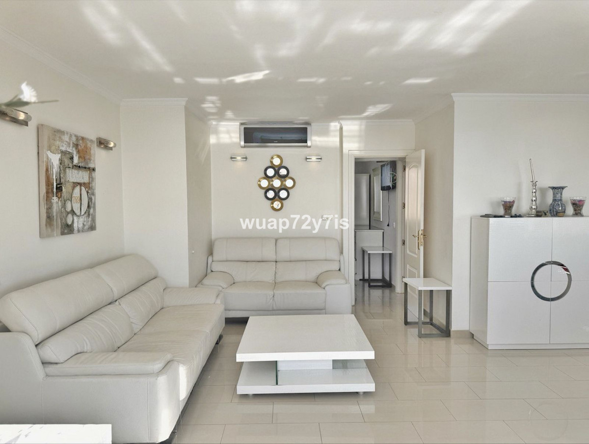 2 Bed Apartment for sale in Fuengirola Costa Del Sol, Málaga, Spain
