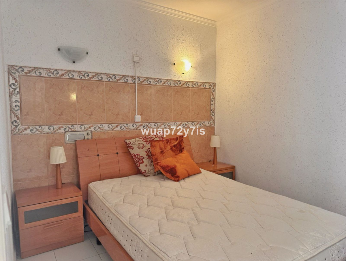 2 Bed Apartment for sale in Fuengirola Costa Del Sol, Málaga, Spain