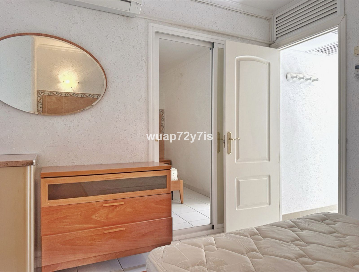 2 Bed Apartment for sale in Fuengirola Costa Del Sol, Málaga, Spain
