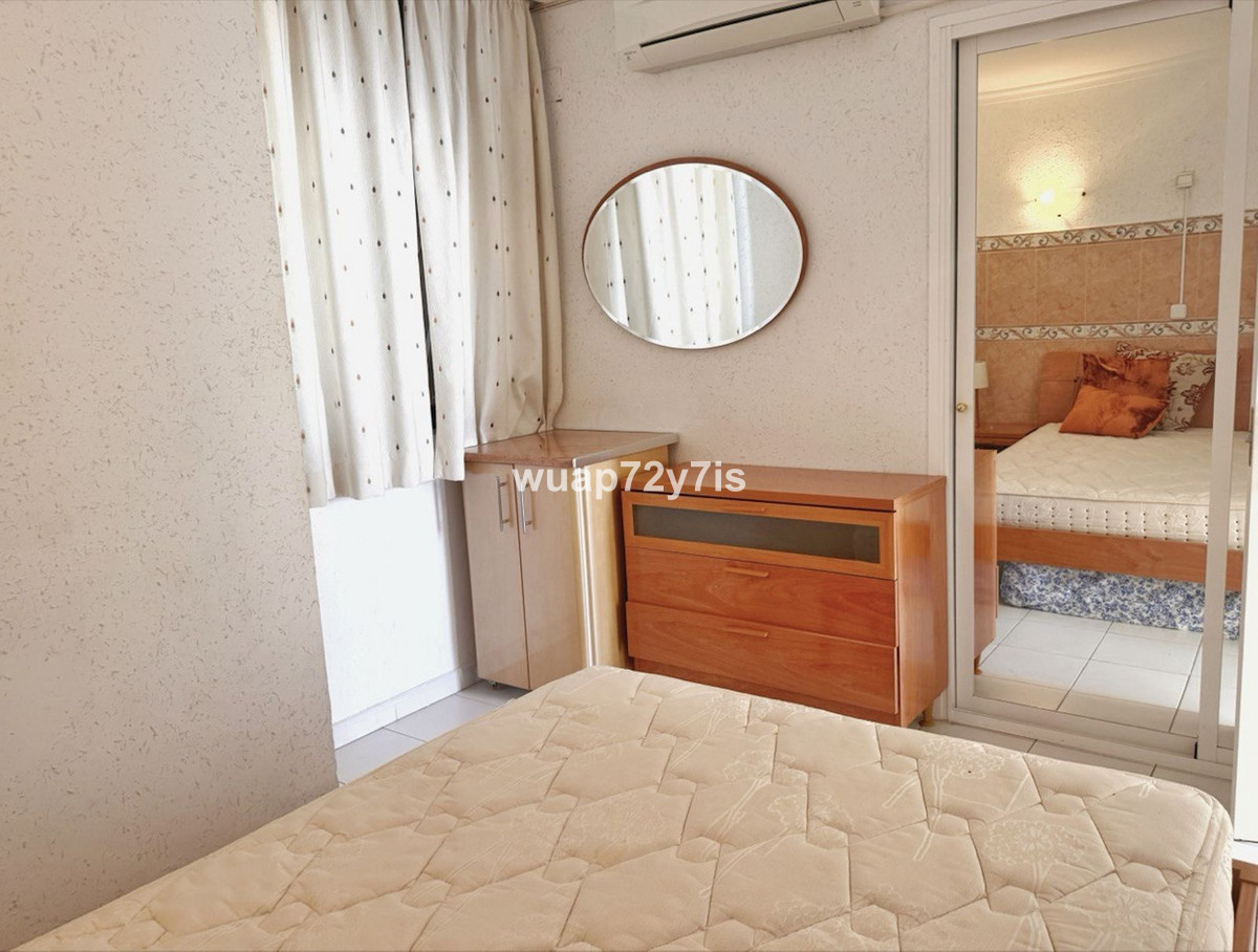 2 Bed Apartment for sale in Fuengirola Costa Del Sol, Málaga, Spain