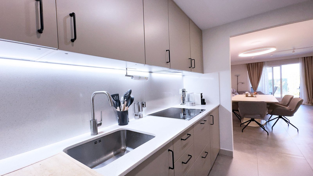 Se vende Apartamento Planta Baja de 2 dormitorios en Costa Del Sol, Málaga, España