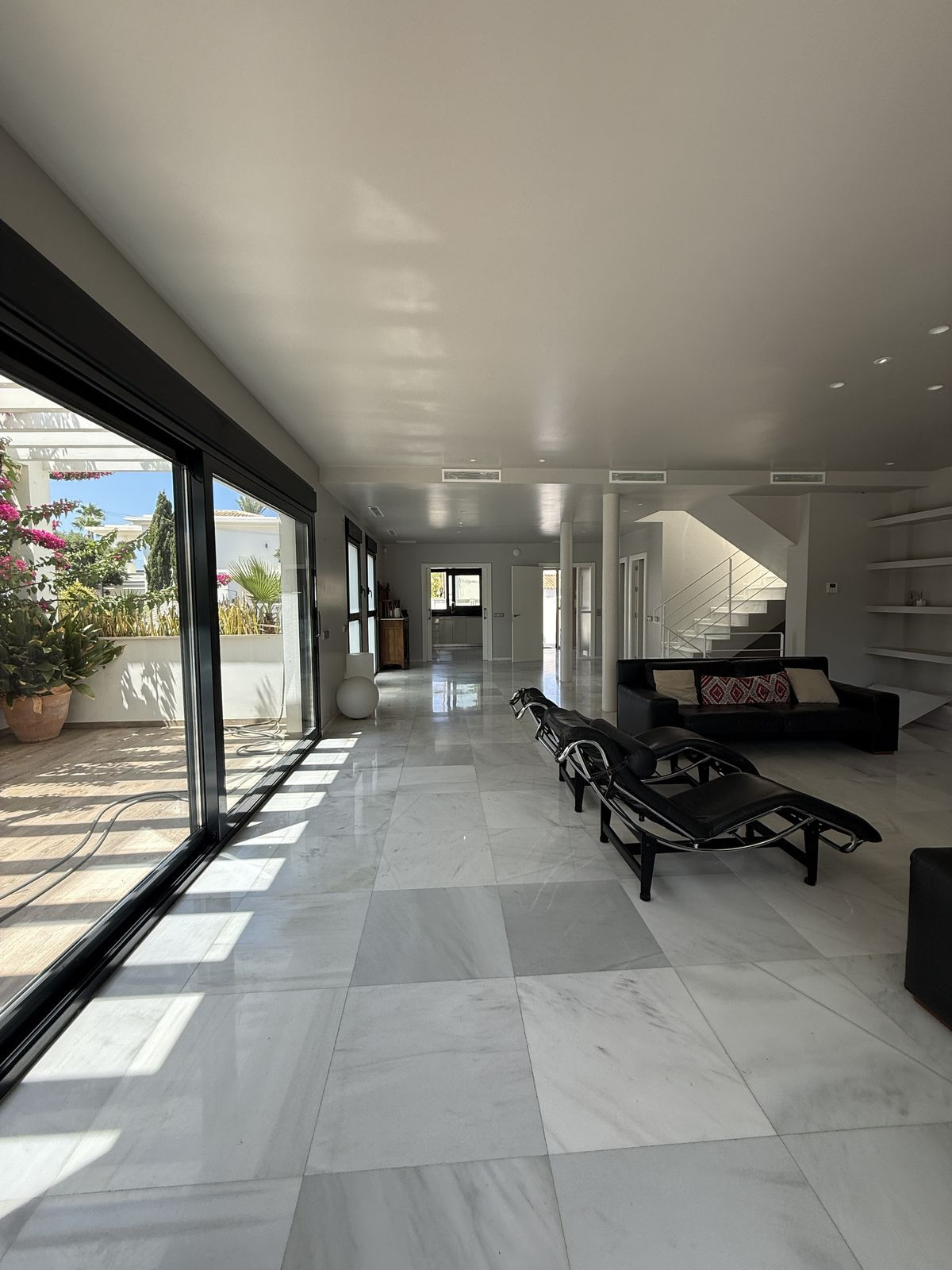 5 Bed Townhouse for sale in Marbesa Costa Del Sol, Málaga, Spain