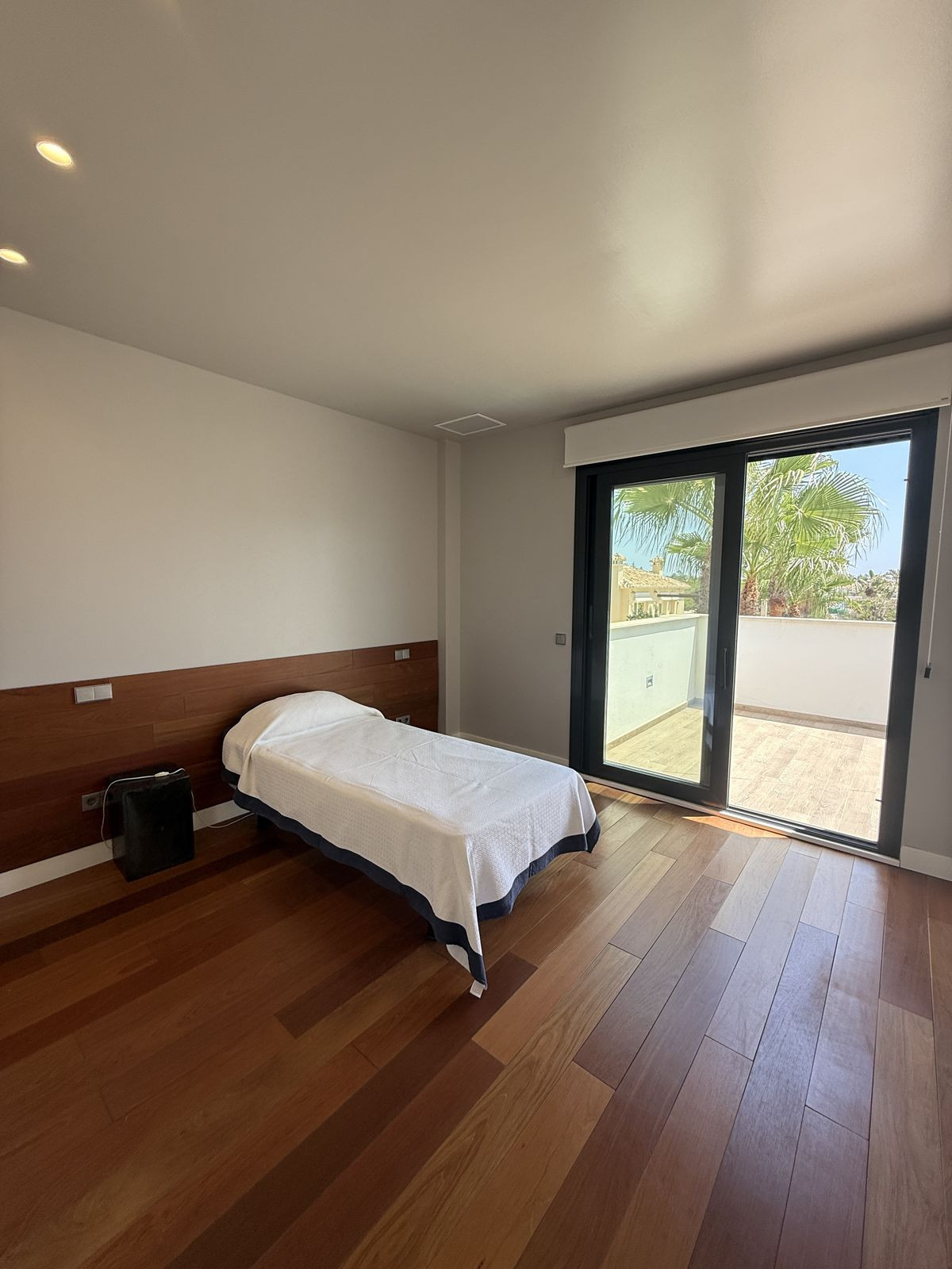 5 Bed Townhouse for sale in Marbesa Costa Del Sol, Málaga, Spain