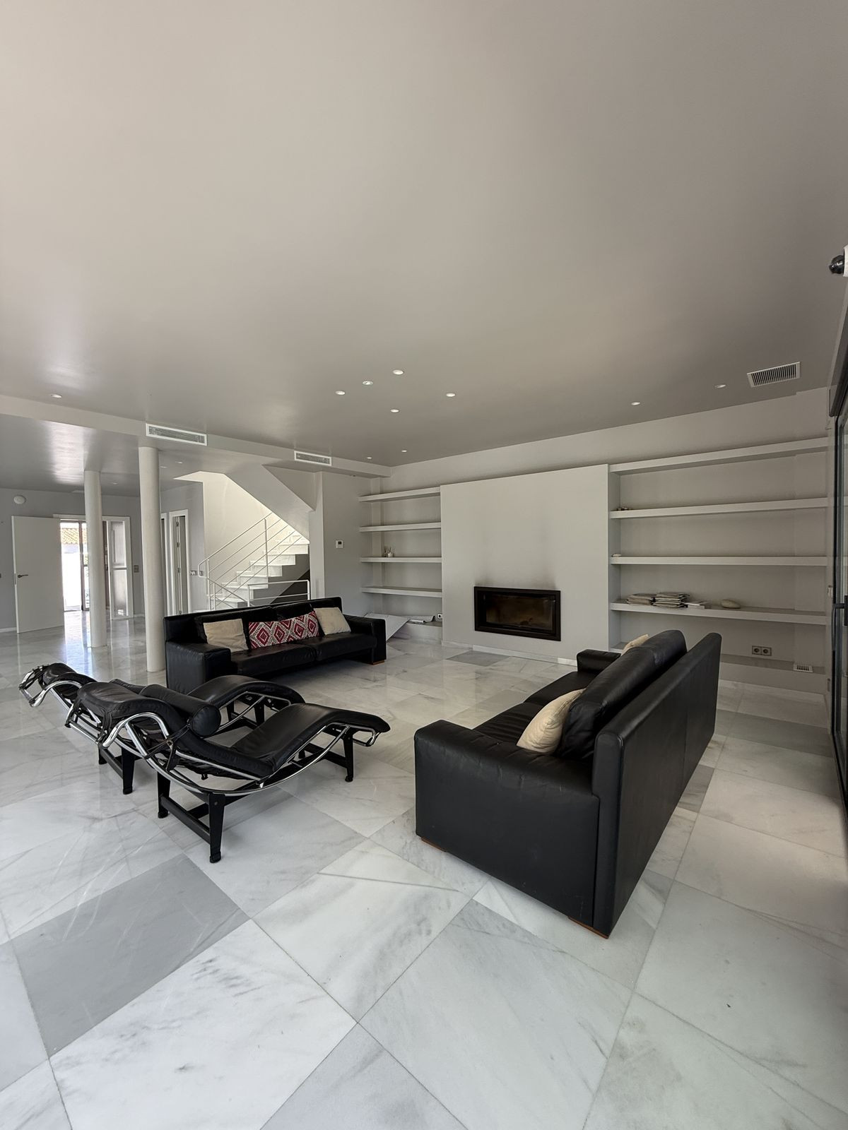 5 Bed Townhouse for sale in Marbesa Costa Del Sol, Málaga, Spain