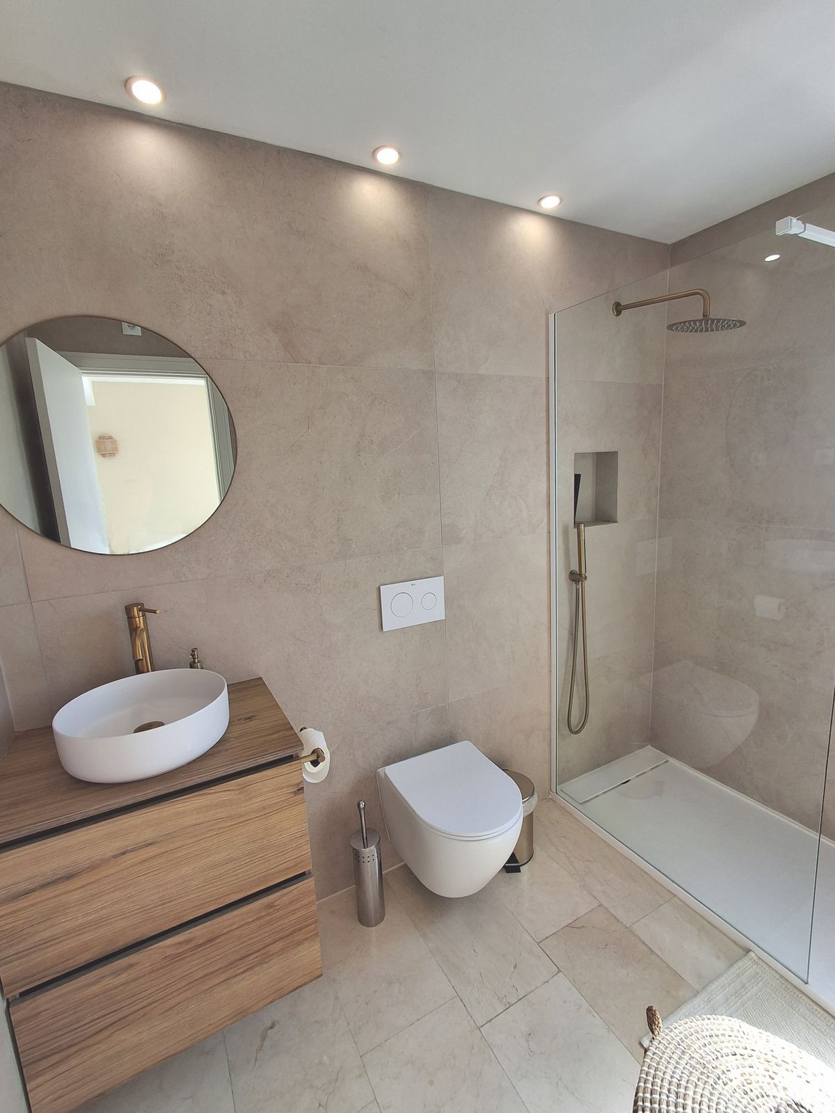 4 Bed Townhouse for sale in Nueva Andalucía Costa Del Sol, Málaga, Spain