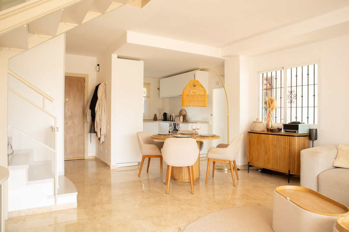 4 Bed Townhouse for sale in Nueva Andalucía Costa Del Sol, Málaga, Spain