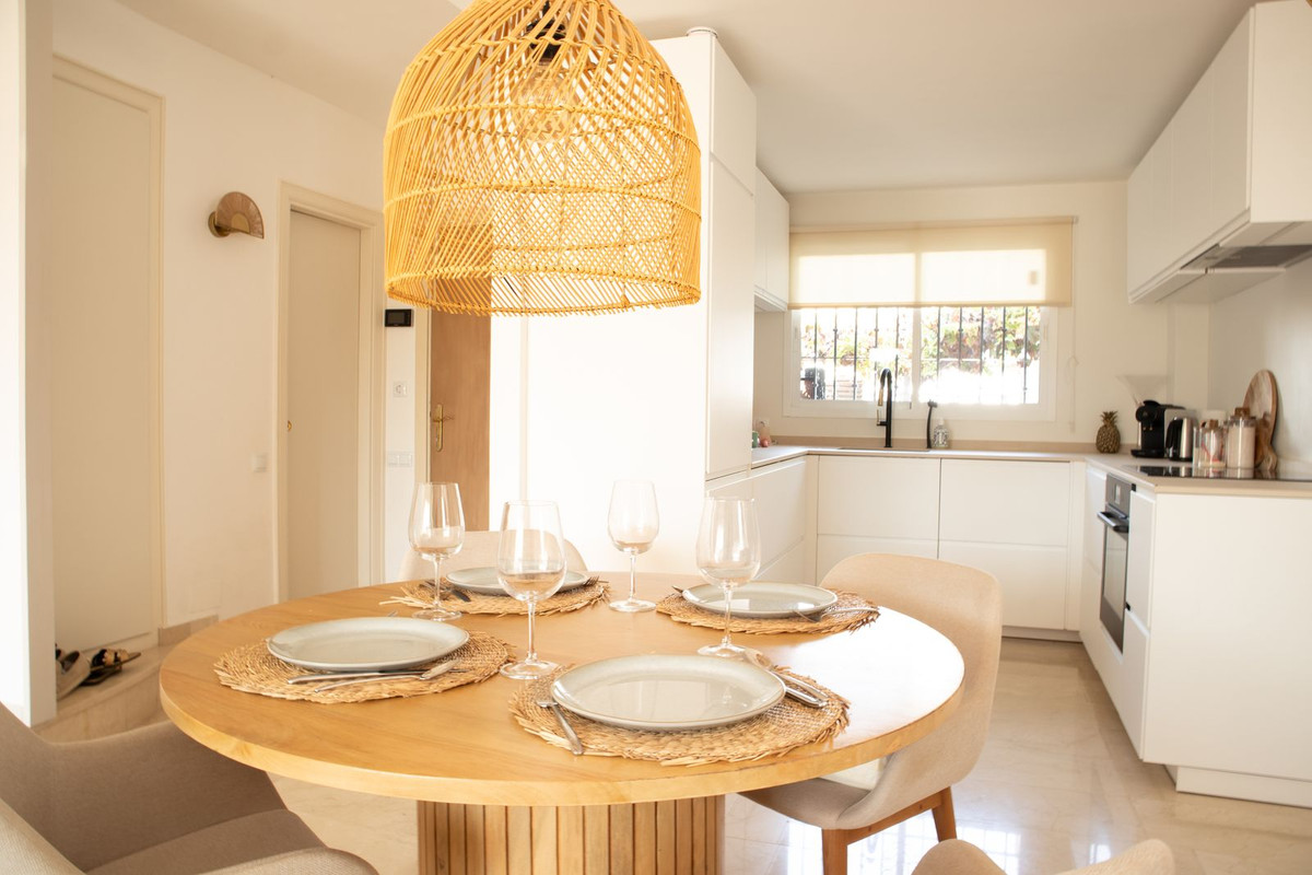 4 Bed Townhouse for sale in Nueva Andalucía Costa Del Sol, Málaga, Spain