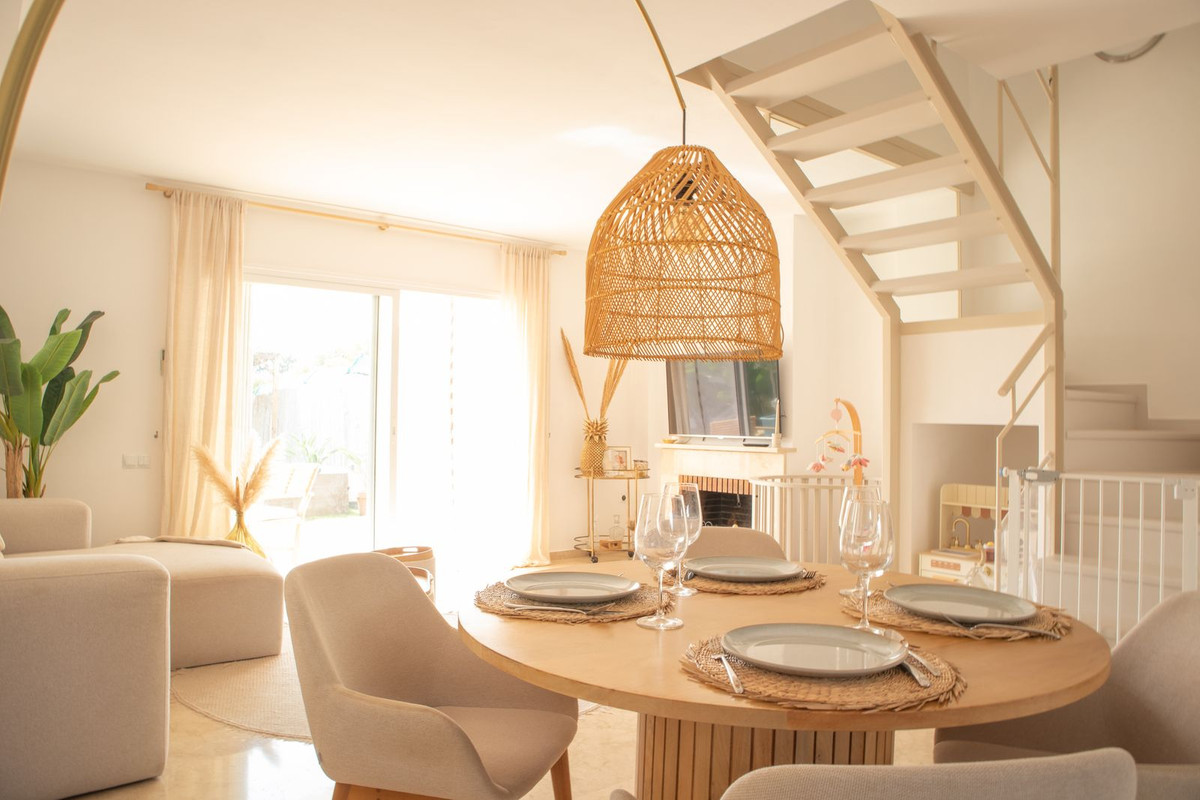 4 Bed Townhouse for sale in Nueva Andalucía Costa Del Sol, Málaga, Spain