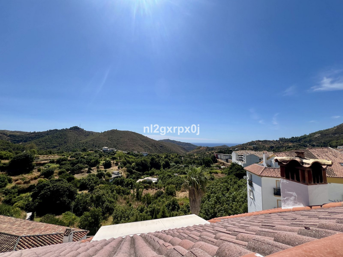 2 Bed Apartment for sale in Ojén Costa Del Sol, Málaga, Spain
