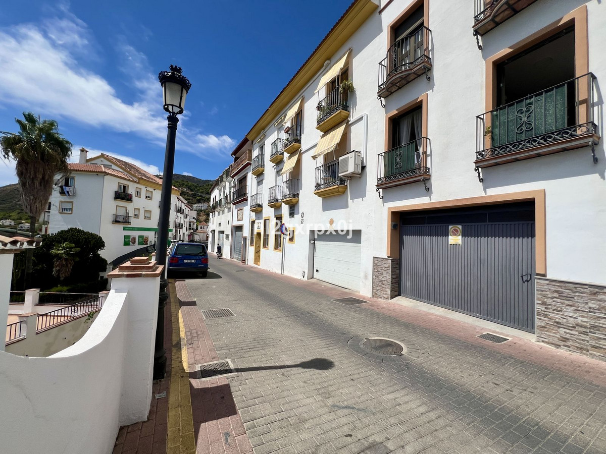2 Bed Apartment for sale in Ojén Costa Del Sol, Málaga, Spain
