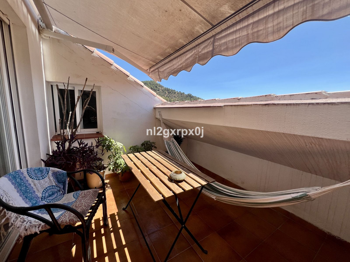 2 Bed Apartment for sale in Ojén Costa Del Sol, Málaga, Spain