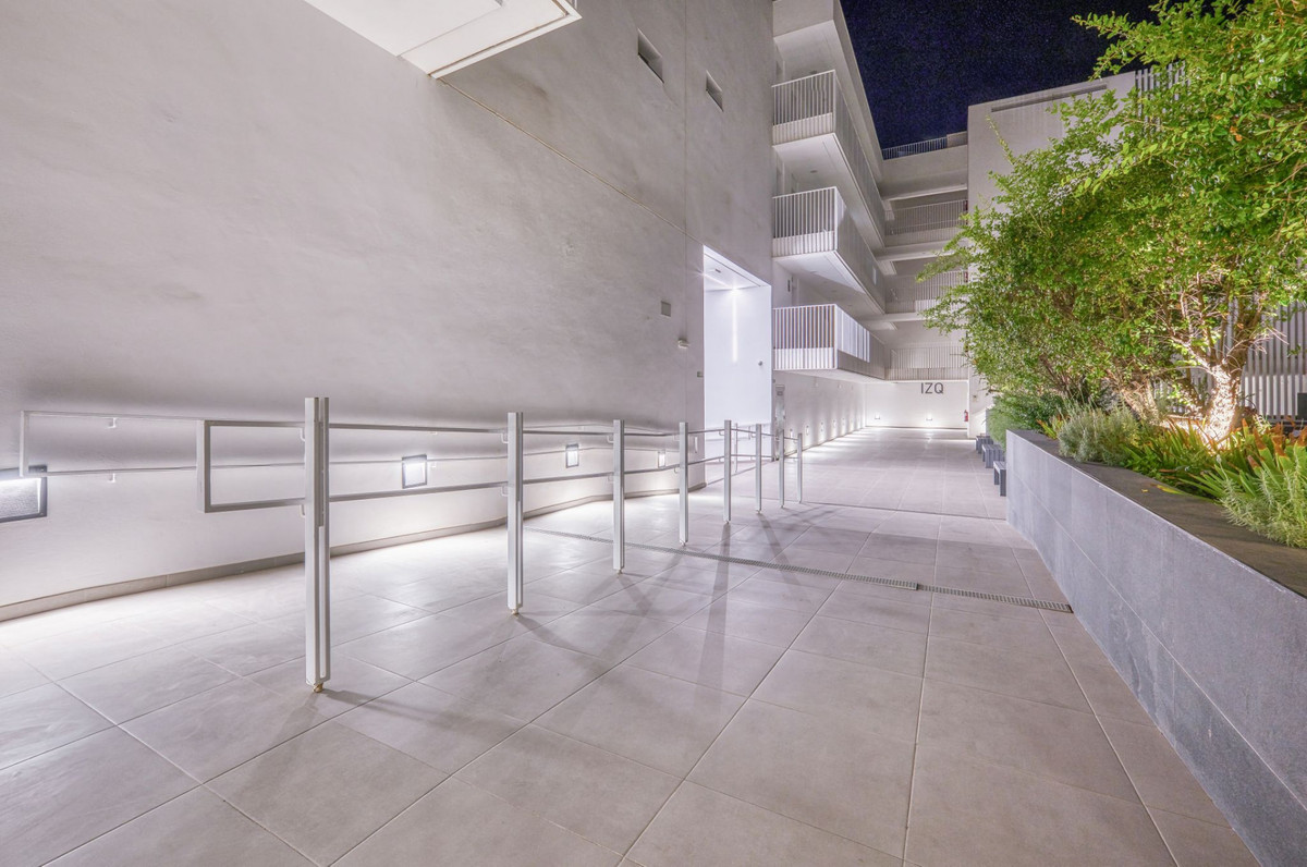 4 Bed Apartment for sale in San Pedro De Alcántara Costa Del Sol, Málaga, Spain