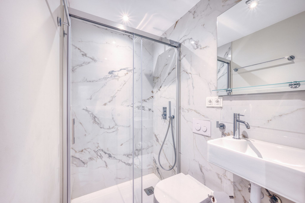 4 Bed Apartment for sale in San Pedro De Alcántara Costa Del Sol, Málaga, Spain