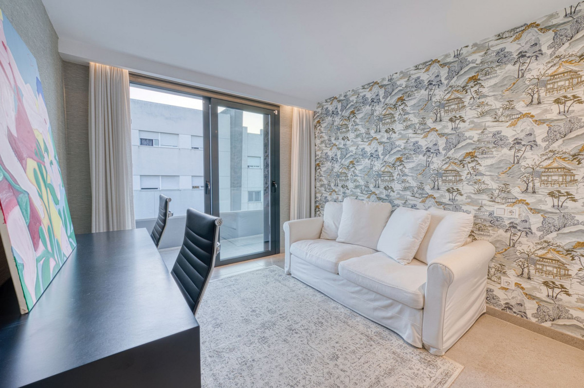 4 Bed Apartment for sale in San Pedro De Alcántara Costa Del Sol, Málaga, Spain