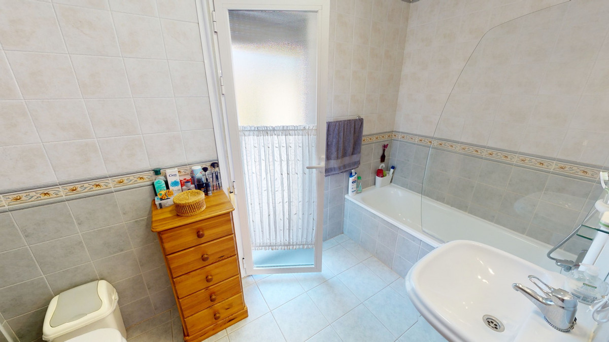 3 Bed Townhouse for sale in Torre Del Mar Costa Del Sol East, Málaga, Spain