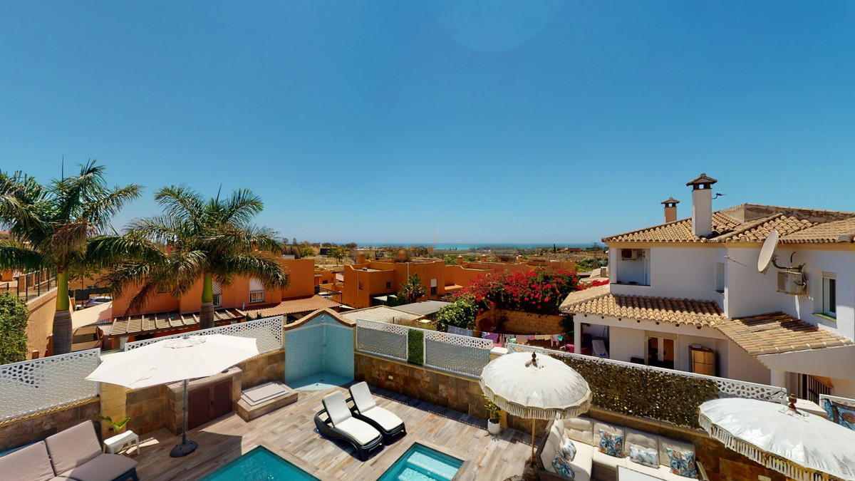 3 Bed Townhouse for sale in Torre Del Mar Costa Del Sol East, Málaga, Spain