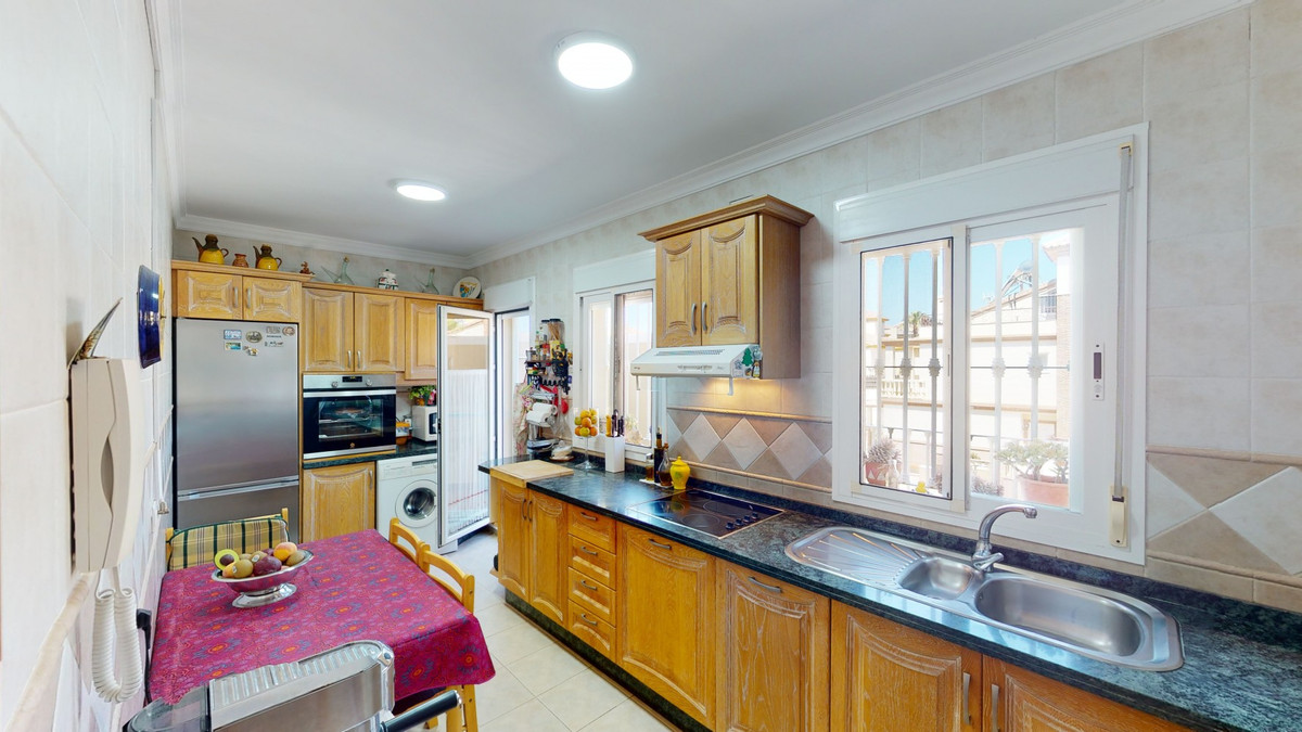 3 Bed Townhouse for sale in Torre Del Mar Costa Del Sol East, Málaga, Spain