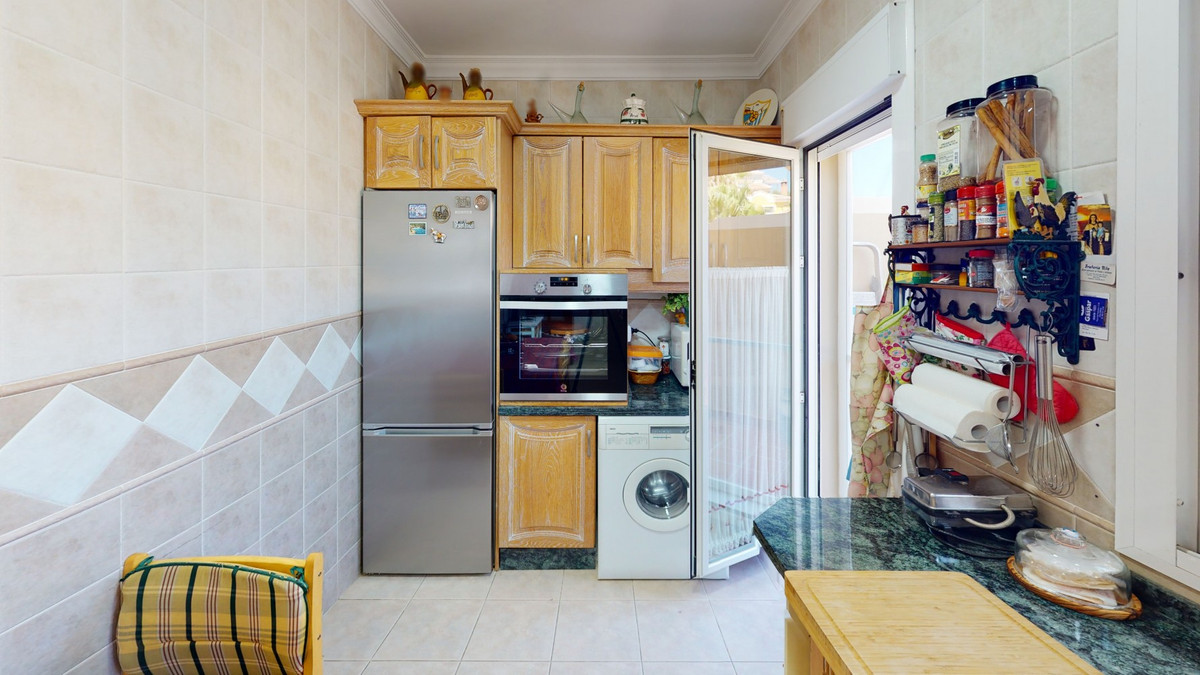 3 Bed Townhouse for sale in Torre Del Mar Costa Del Sol East, Málaga, Spain