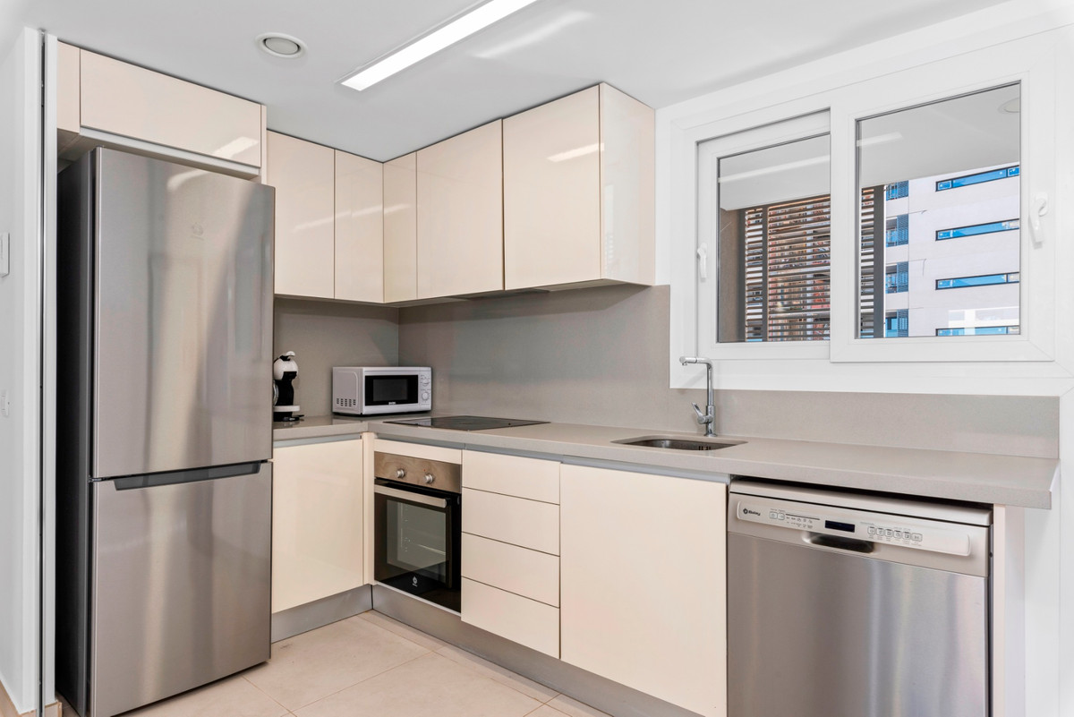 Se vende Apartamento Planta Media de 2 dormitorios en Costa Blanca, Alicante, España