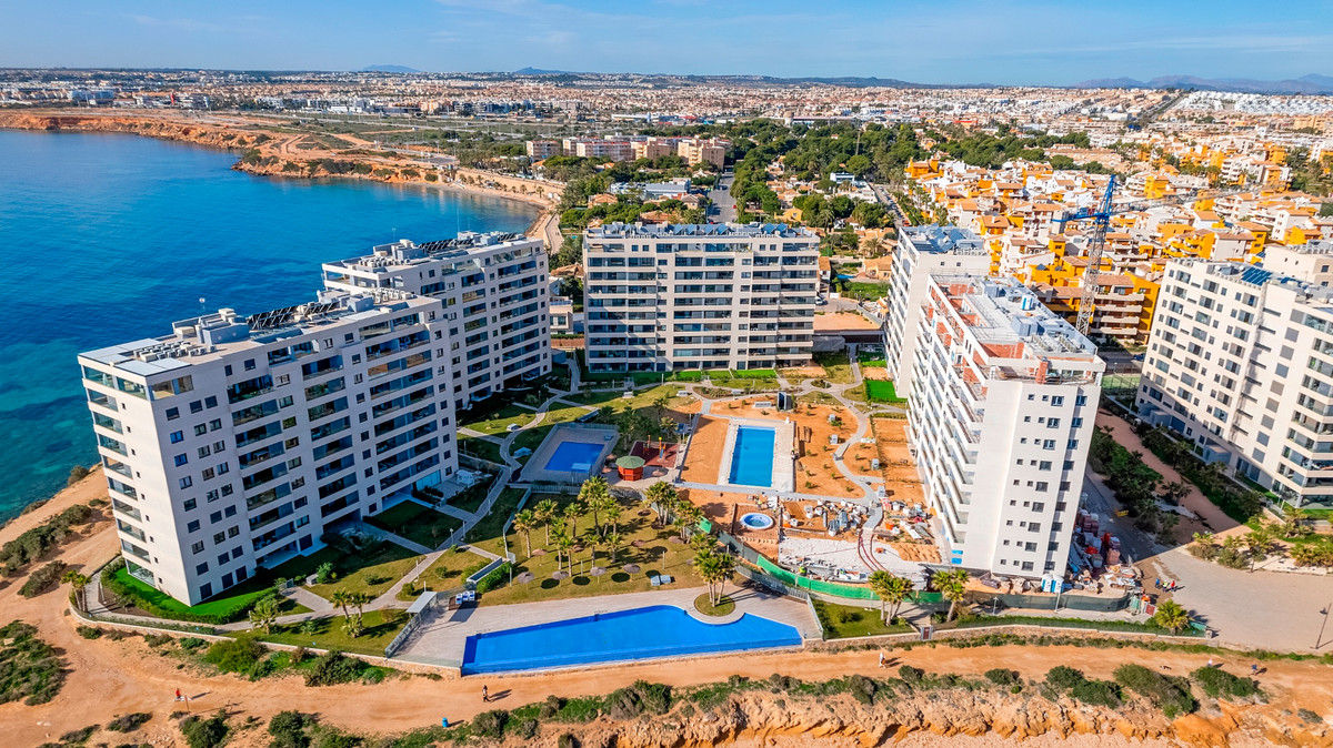 Se vende Apartamento Planta Media de 2 dormitorios en Costa Blanca, Alicante, España