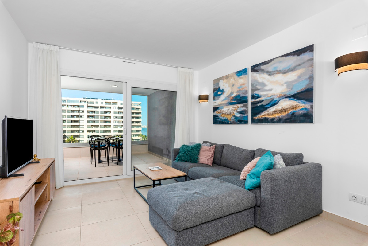 Se vende Apartamento Planta Media de 2 dormitorios en Costa Blanca, Alicante, España