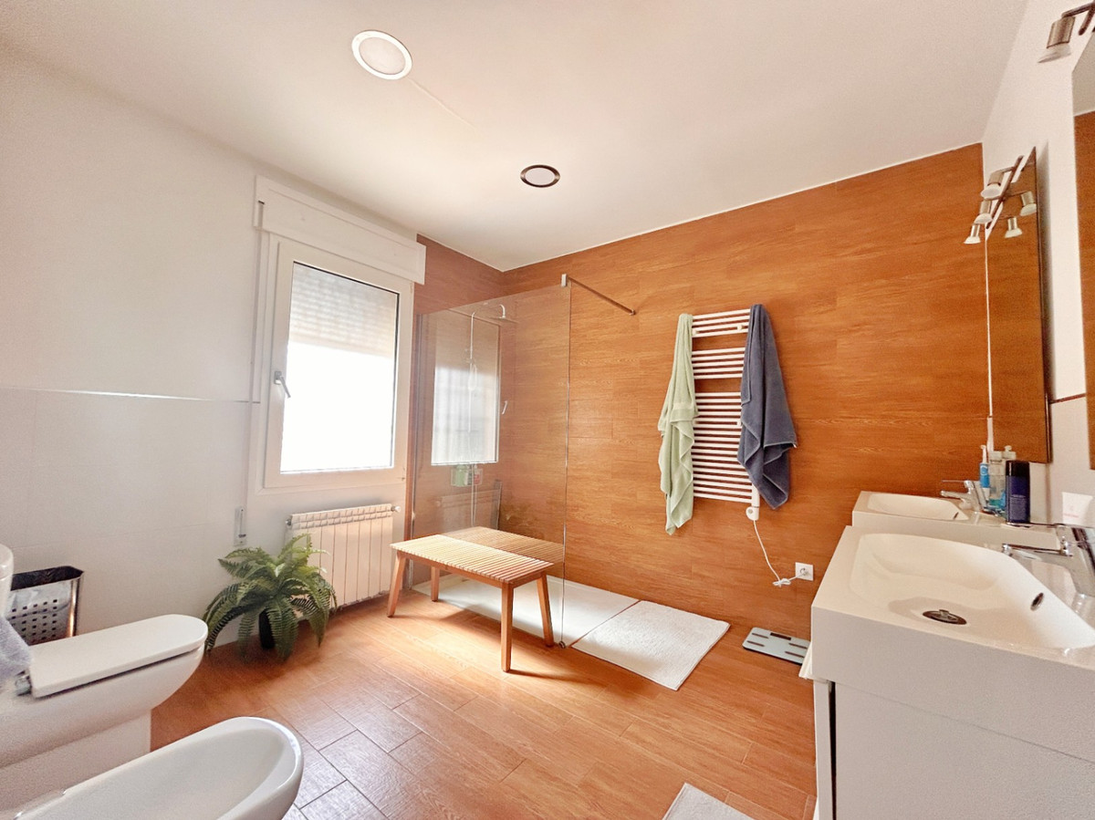 5 Bed Townhouse for sale in Denia Costa Blanca, Alicante, Spain