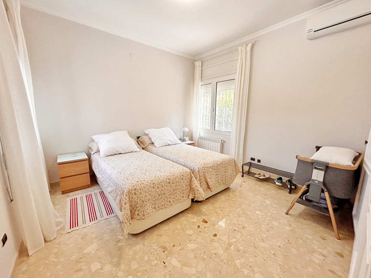 5 Bed Townhouse for sale in Denia Costa Blanca, Alicante, Spain