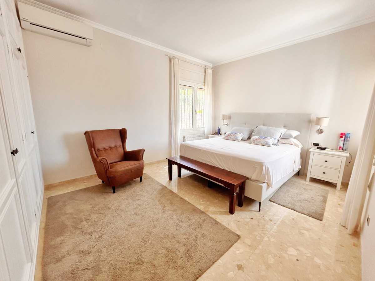5 Bed Townhouse for sale in Denia Costa Blanca, Alicante, Spain