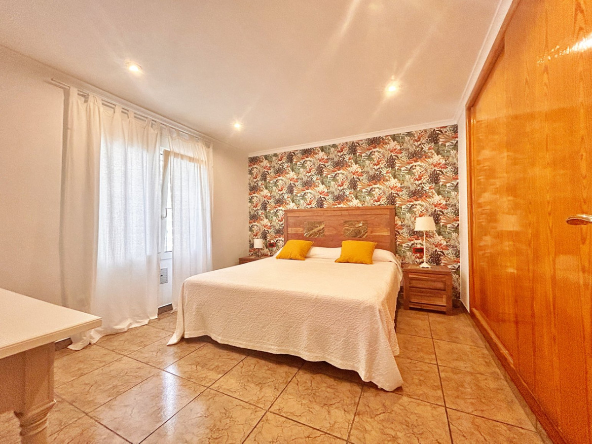 5 Bed Townhouse for sale in Denia Costa Blanca, Alicante, Spain
