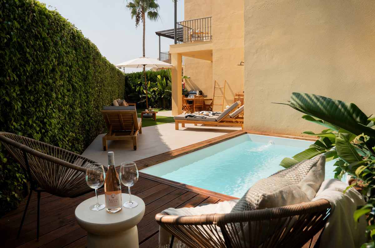 4 Bed Townhouse for sale in Puerto Banús Costa Del Sol, Málaga, Spain