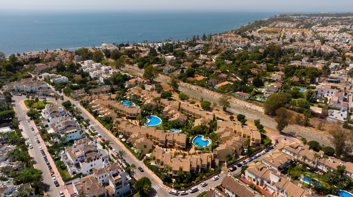 4 Bed Townhouse for sale in Puerto Banús Costa Del Sol, Málaga, Spain