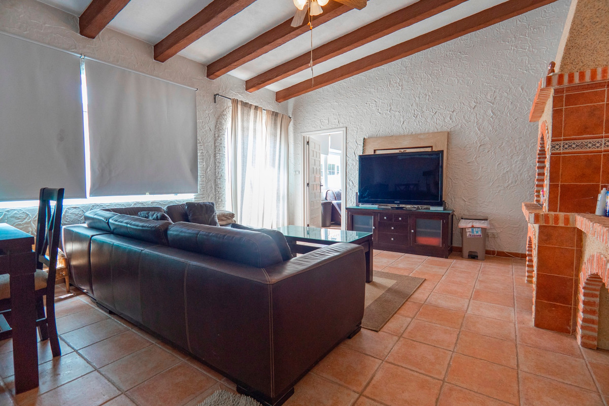 Se vende Villa - Chalet de 6 dormitorios en Costa Blanca, Alicante, España