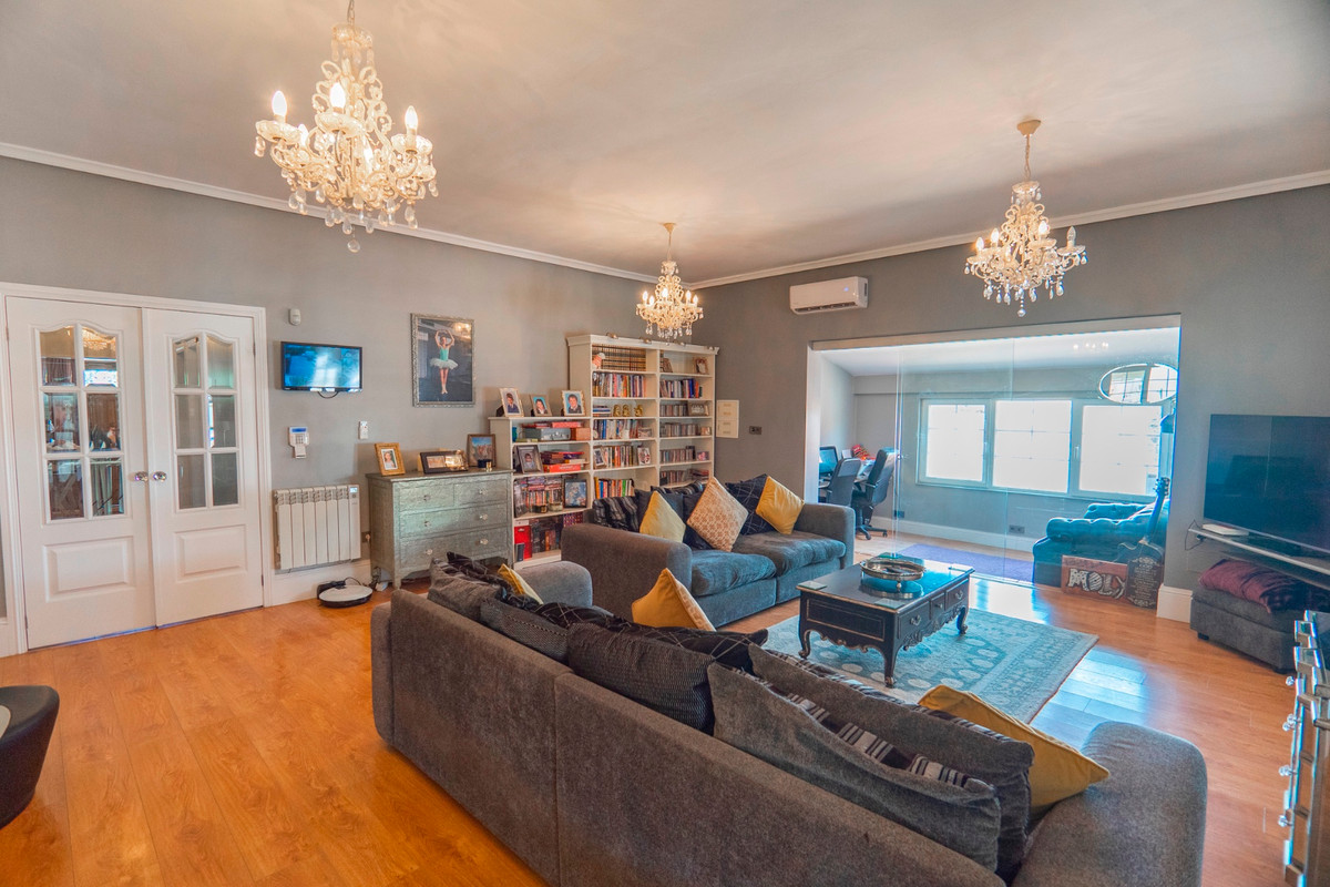 Se vende Villa - Chalet de 6 dormitorios en Costa Blanca, Alicante, España