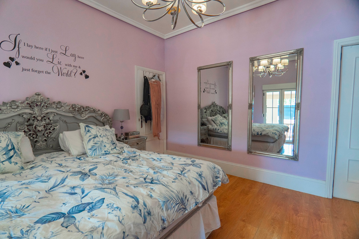 Se vende Villa - Chalet de 6 dormitorios en Costa Blanca, Alicante, España