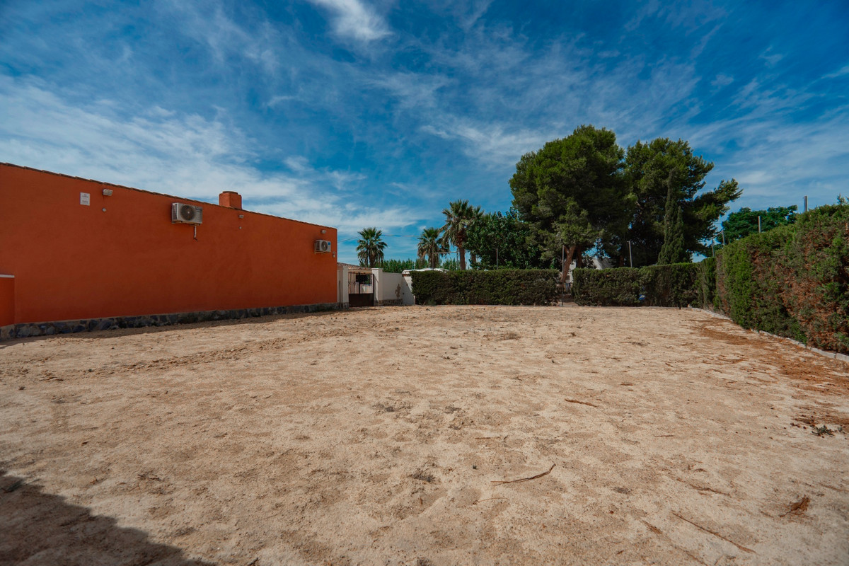 Se vende Villa - Chalet de 6 dormitorios en Costa Blanca, Alicante, España