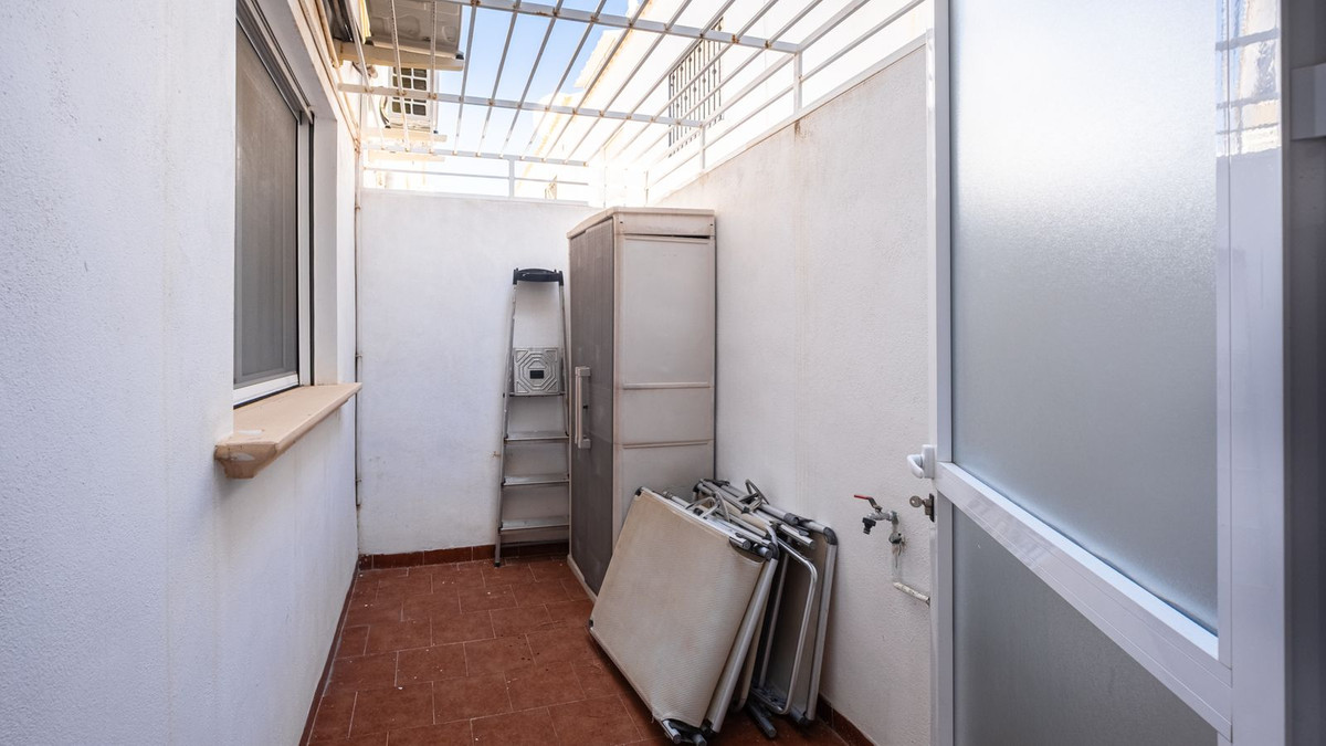 Se vende Apartamento Planta Baja de 2 dormitorios en Costa Blanca, Alicante, España
