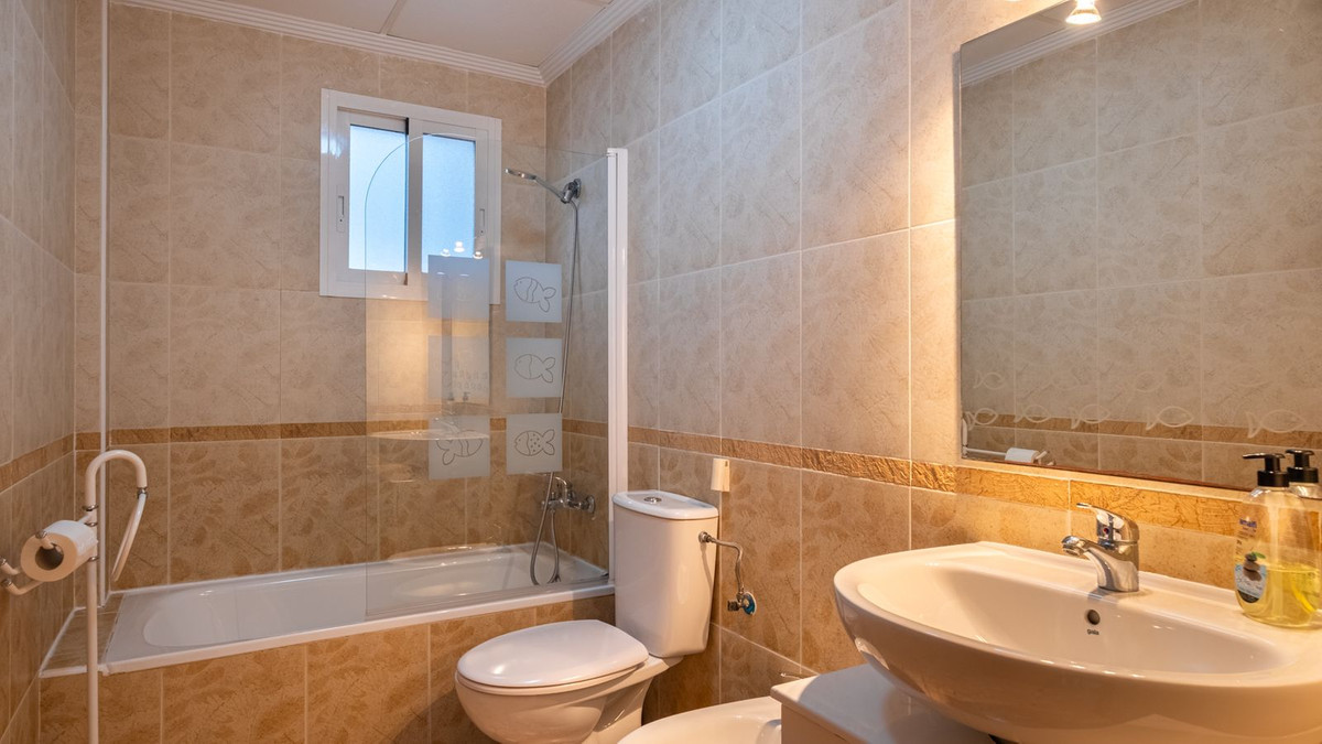 Se vende Apartamento Planta Baja de 2 dormitorios en Costa Blanca, Alicante, España