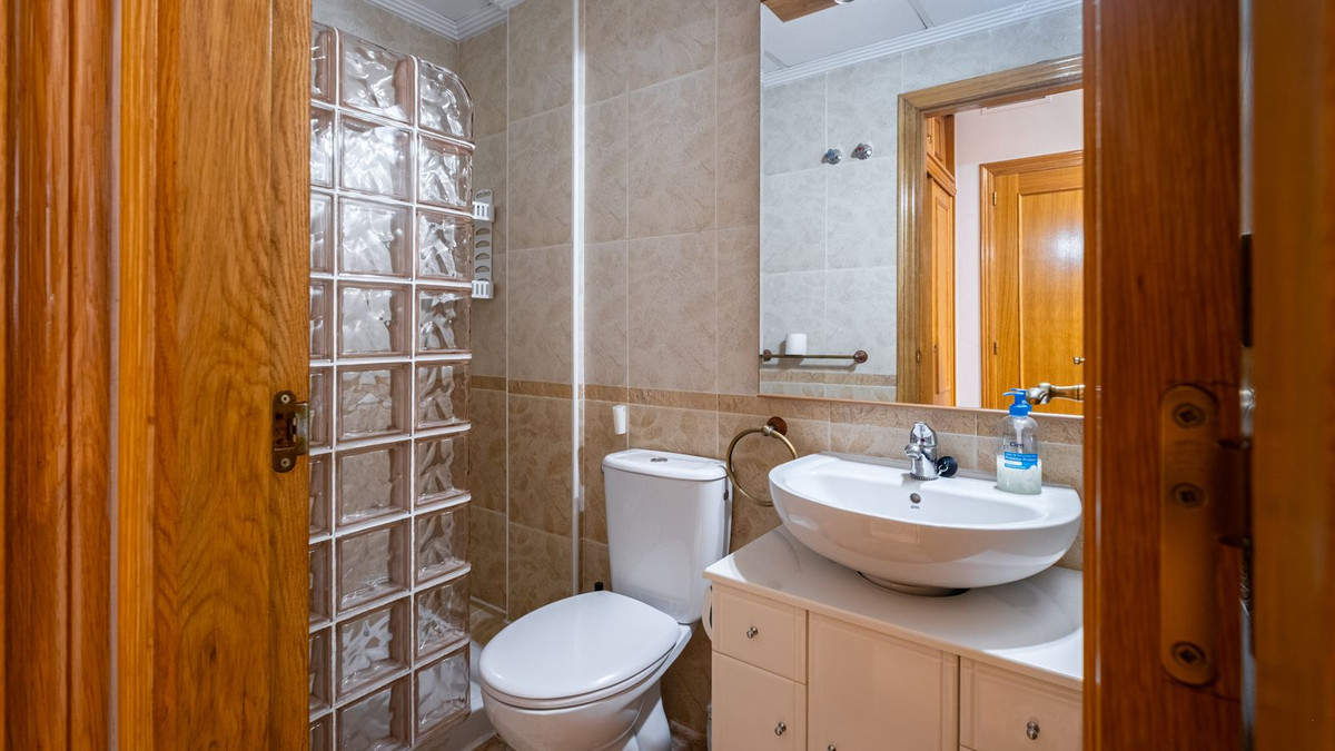 Se vende Apartamento Planta Baja de 2 dormitorios en Costa Blanca, Alicante, España
